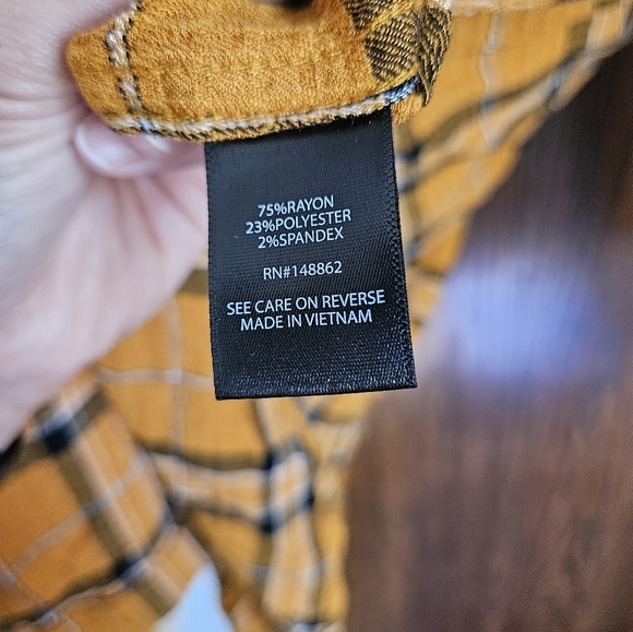 NWT Torrid Lizzie Flannel Size 1X - Picture 4 of 7